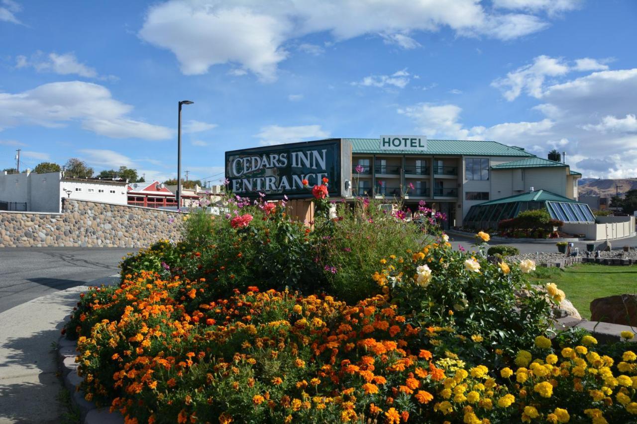Cedars Inn Wenatchee Zewnętrze zdjęcie