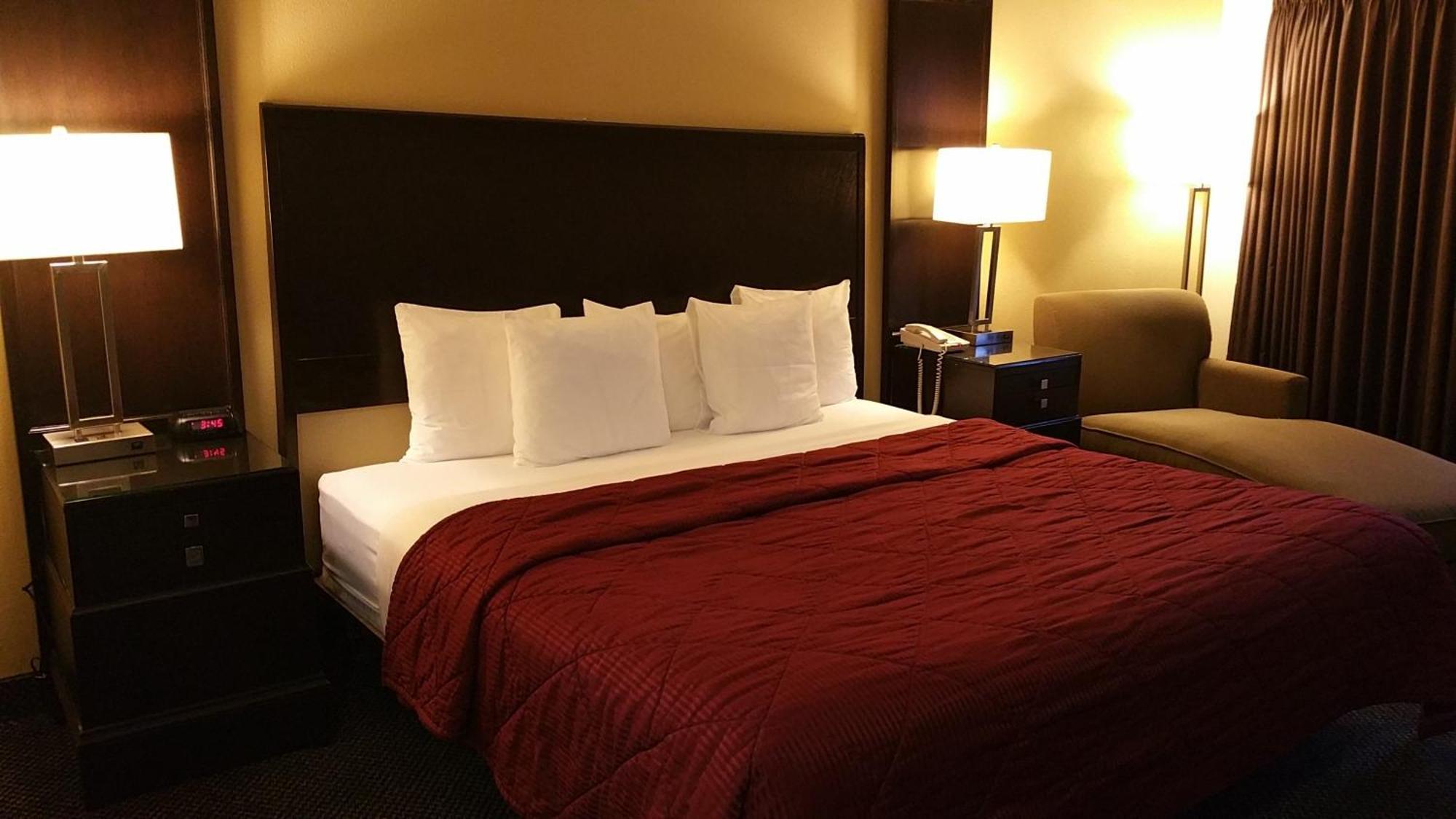 Cedars Inn Wenatchee Zewnętrze zdjęcie