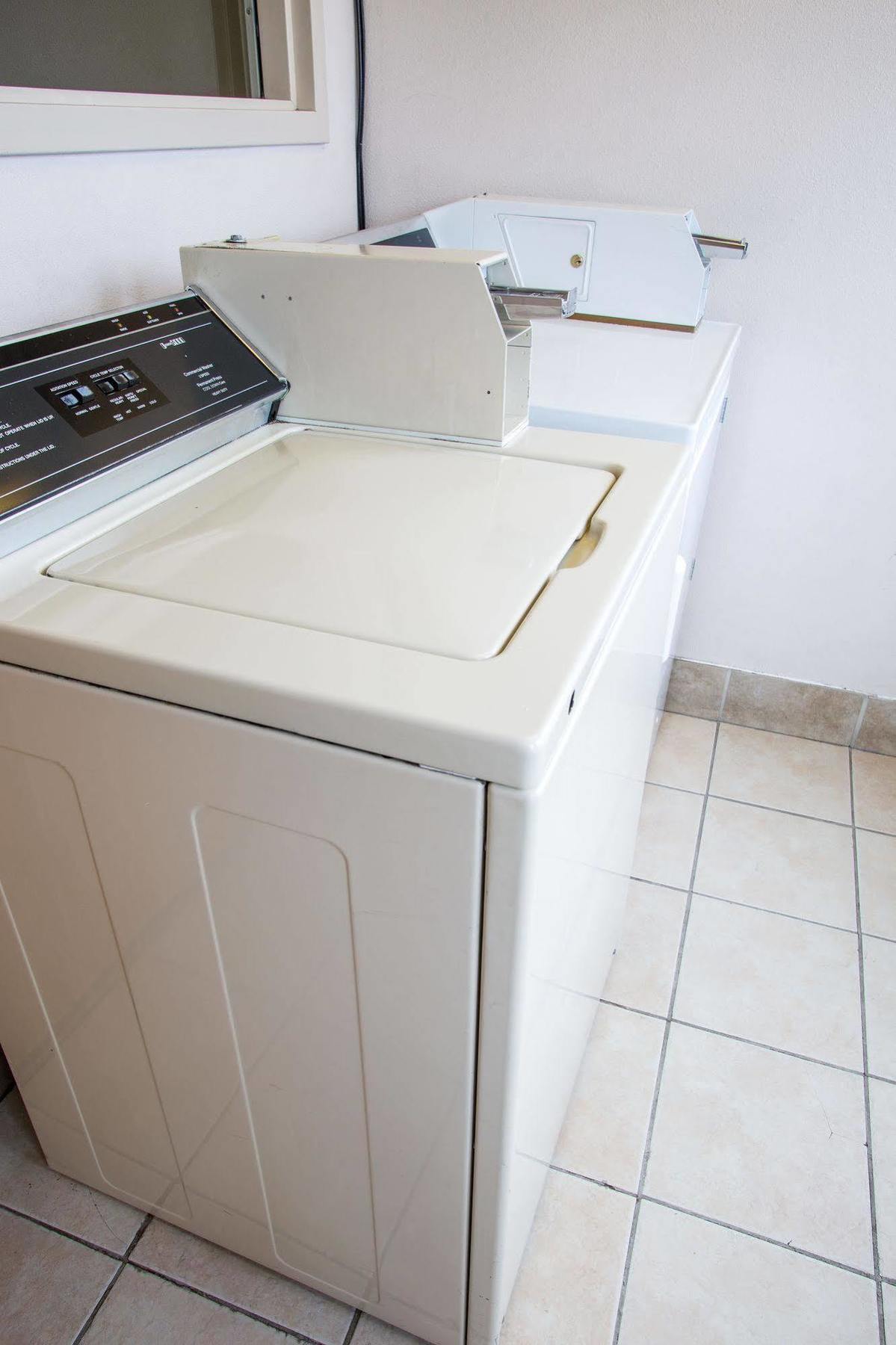 Cedars Inn Wenatchee Zewnętrze zdjęcie